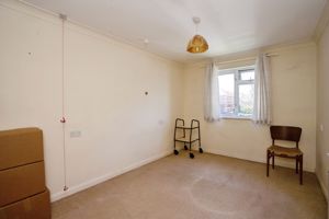 BEDROOM- click for photo gallery
